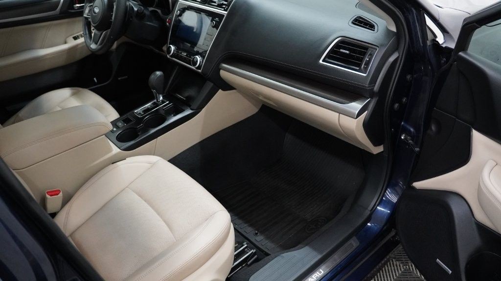 2018 Subaru Legacy Image 21