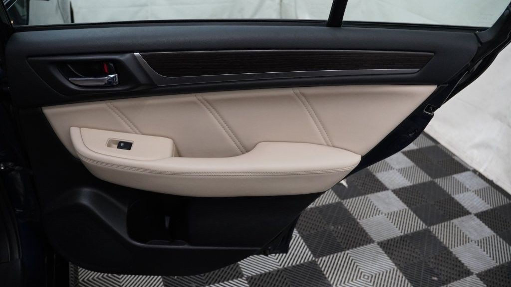 2018 Subaru Legacy Image 23