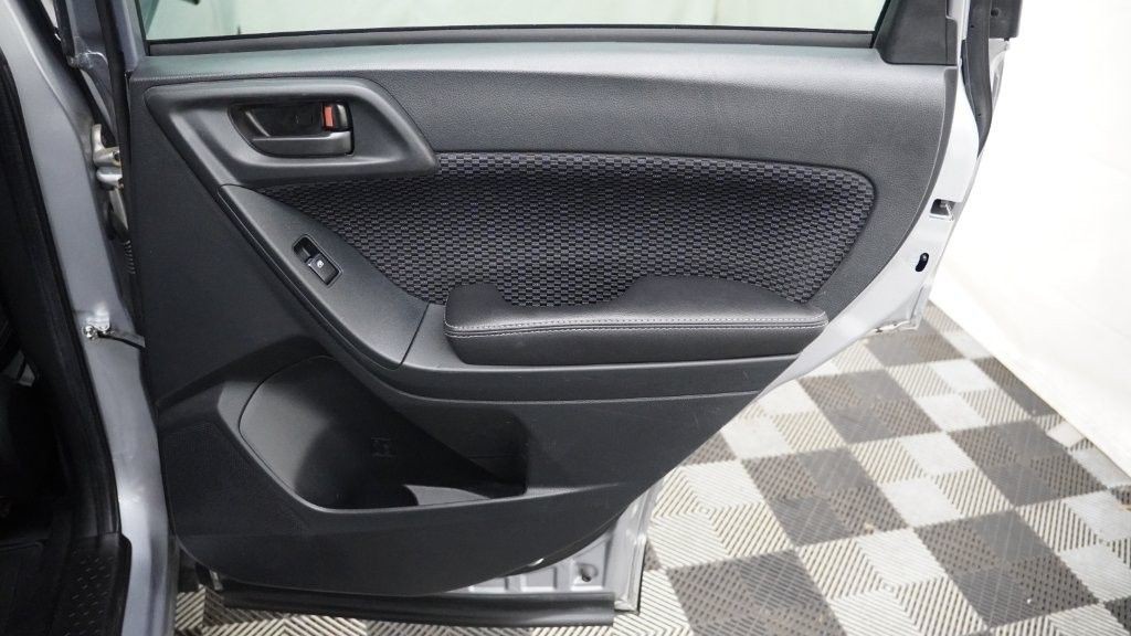 2017 Subaru Forester Image 23