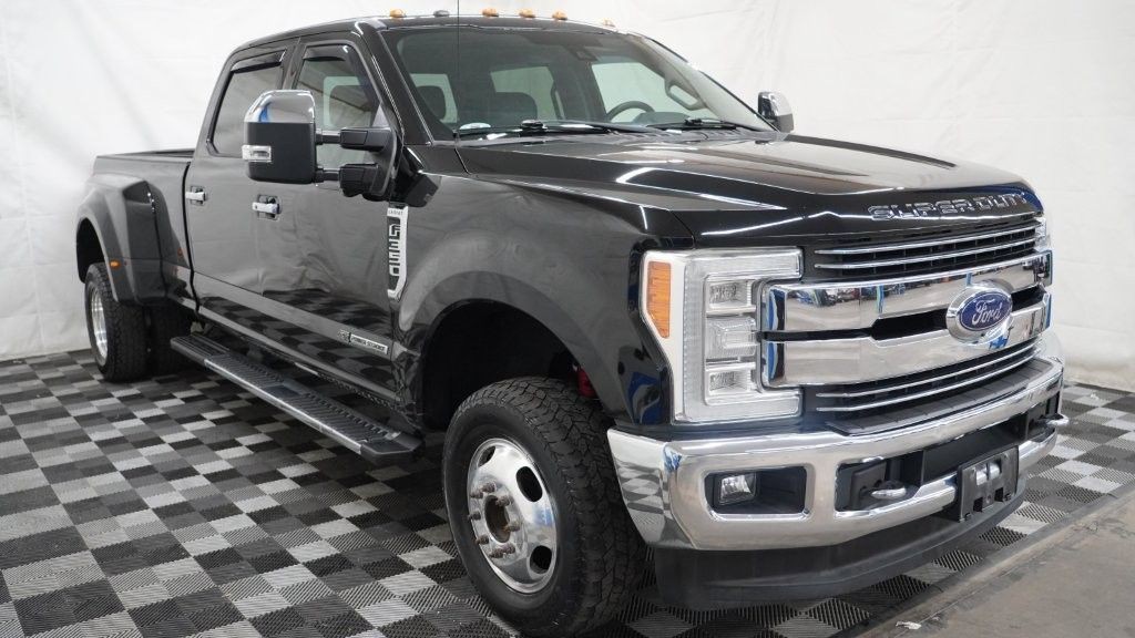 2017 Ford F-350 Image 2