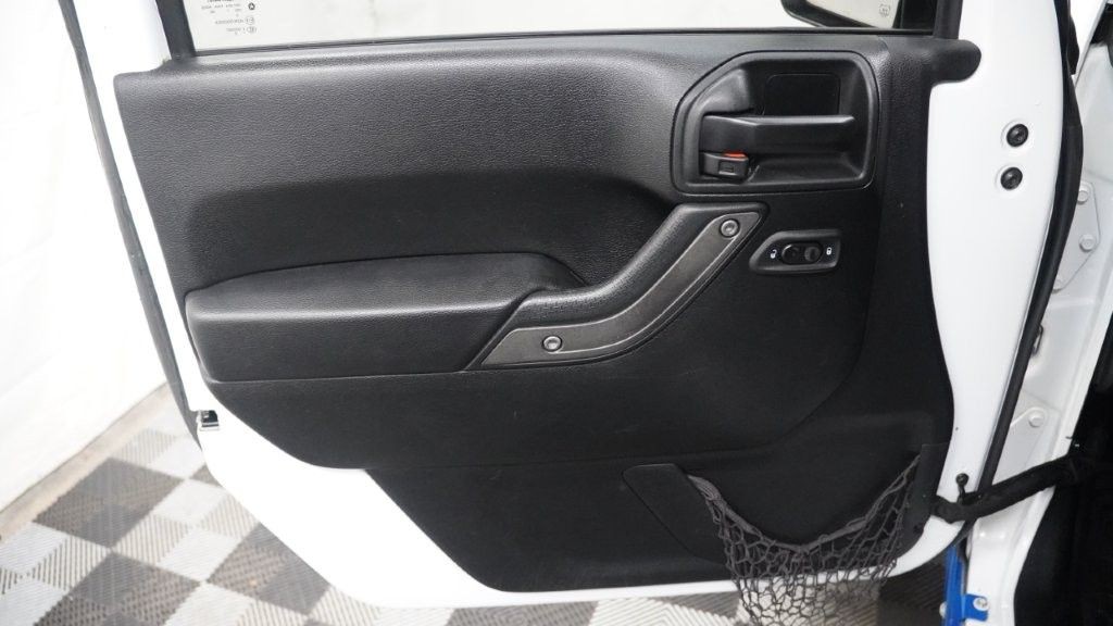 2017 Jeep Wrangler Unlimited Image 10