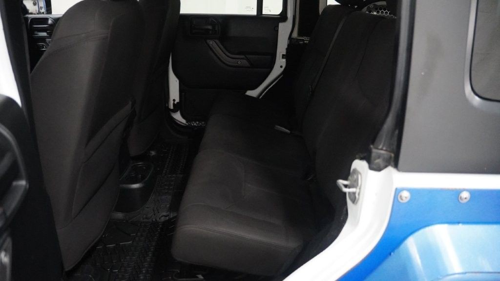 2017 Jeep Wrangler Unlimited Image 14