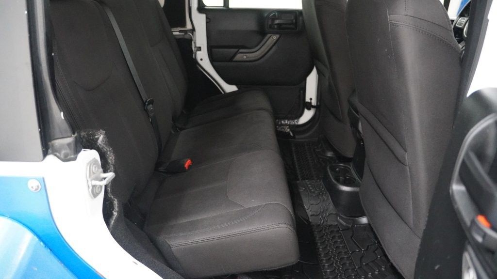 2017 Jeep Wrangler Unlimited Image 20