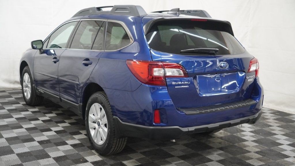 2017 Subaru Outback Image 6