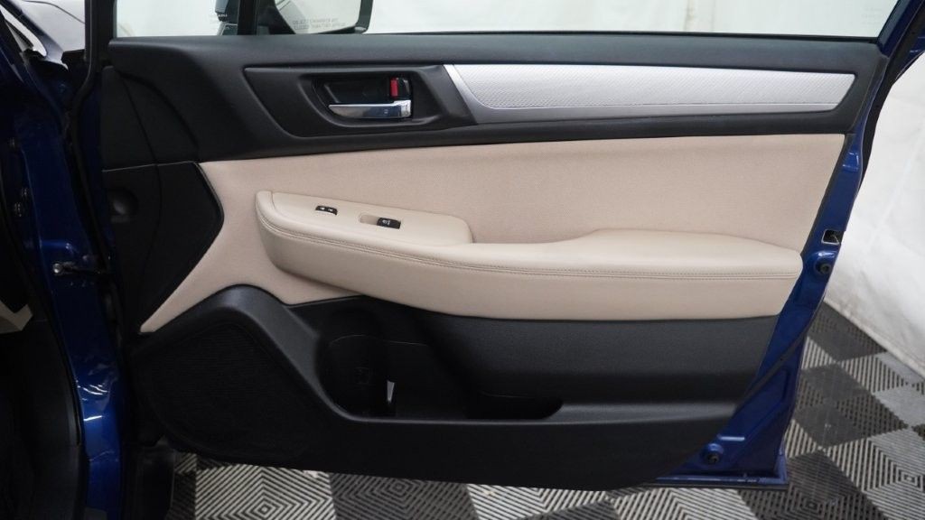 2017 Subaru Outback Image 21