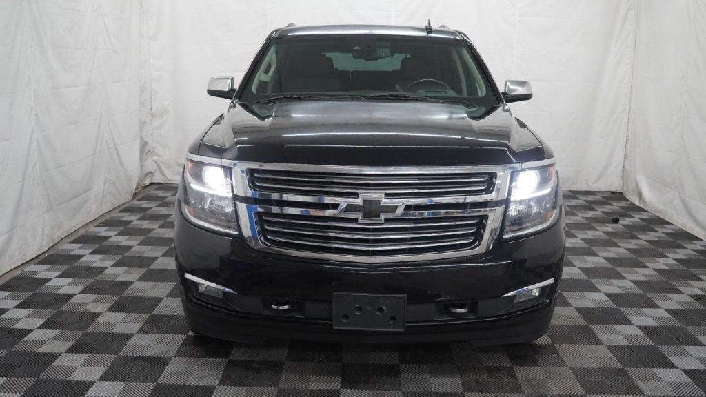 2017 Chevrolet Tahoe Image 3