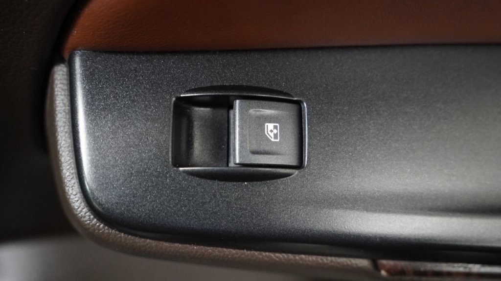 2017 Chevrolet Tahoe Image 20