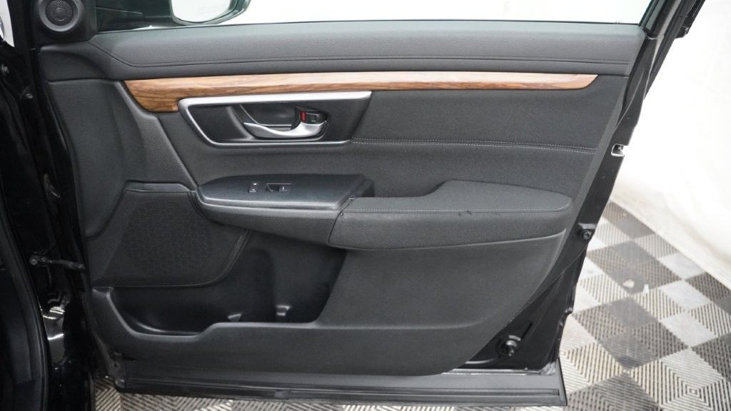 2017 Honda CR-V Image 36