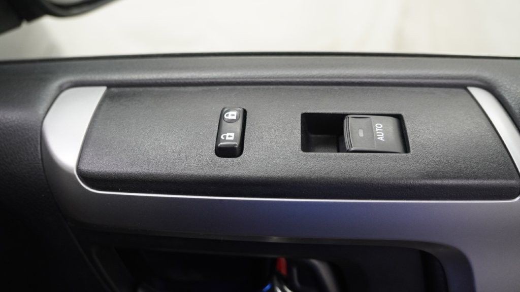 2018 Toyota 4Runner Image 16