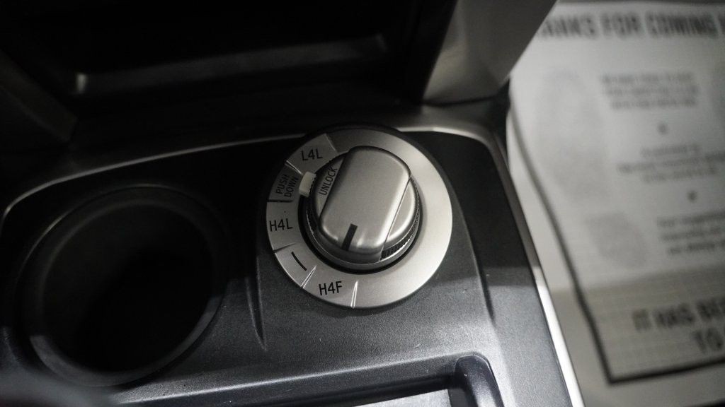 2018 Toyota 4Runner Image 23