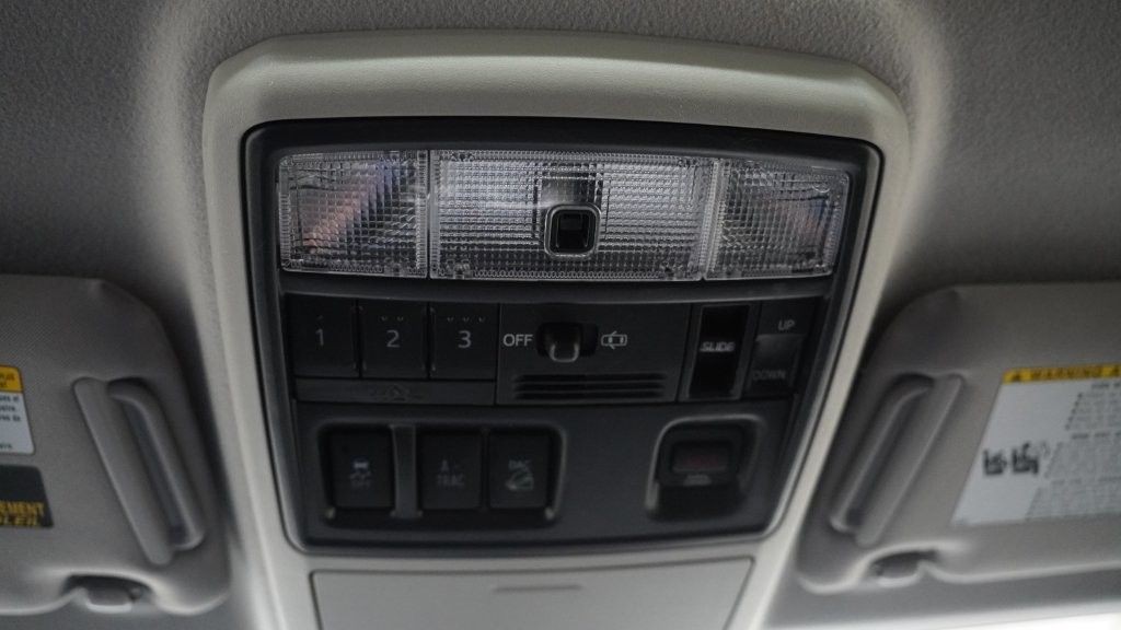 2018 Toyota 4Runner Image 25