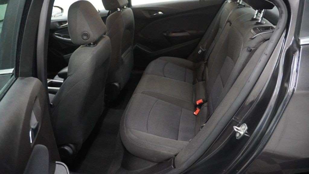 2017 Chevrolet Cruze Image 13