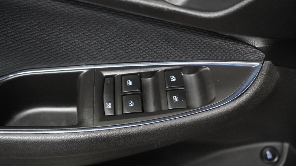 2017 Chevrolet Cruze Image 14