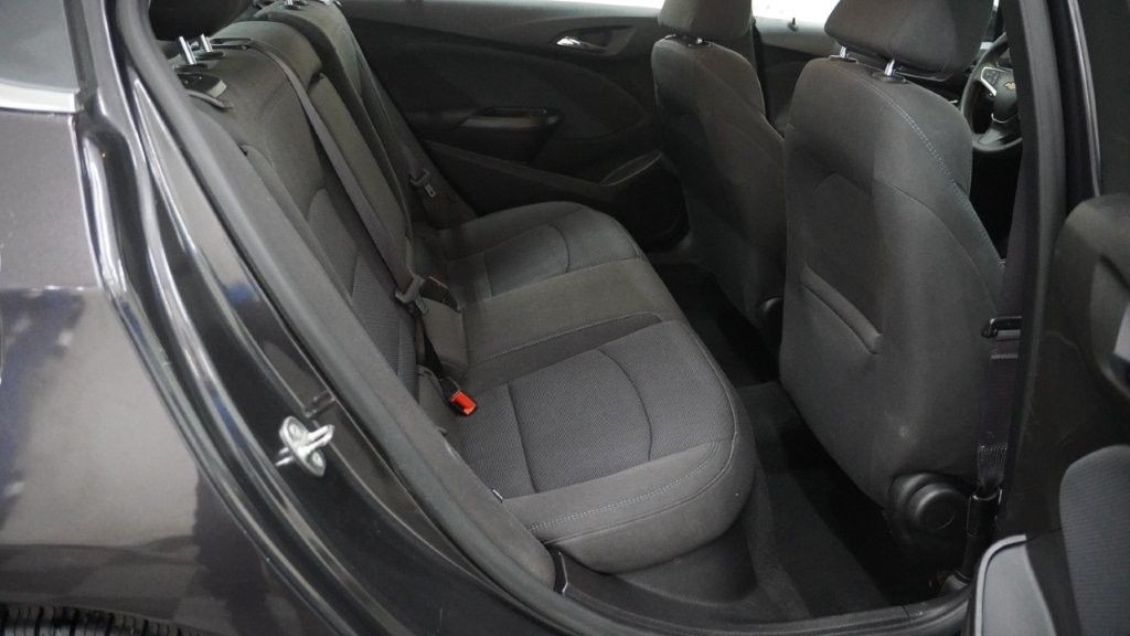 2017 Chevrolet Cruze Image 20