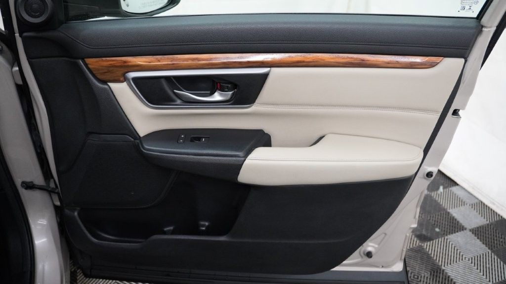 2017 Honda CR-V Image 18