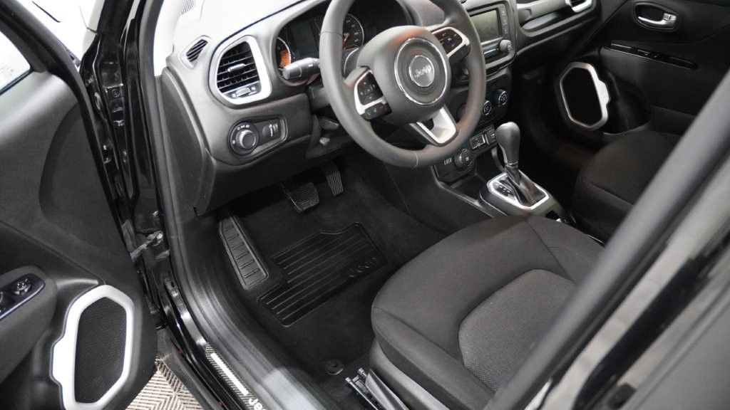 2019 Jeep Renegade Image 21