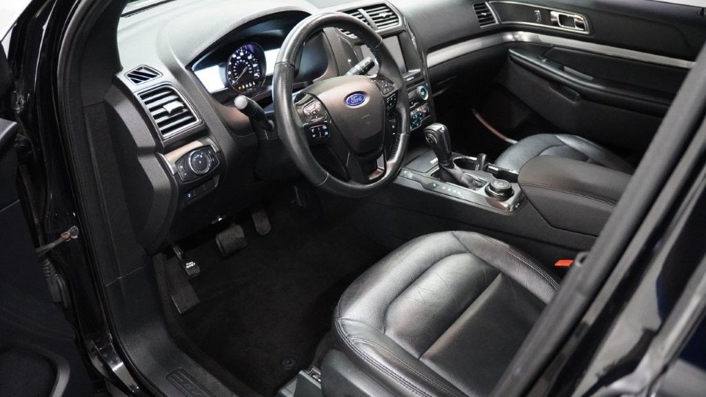 2018 Ford Explorer Image 15