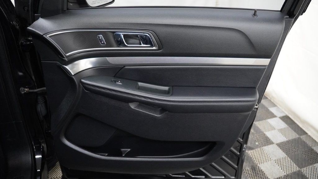 2018 Ford Explorer Image 19
