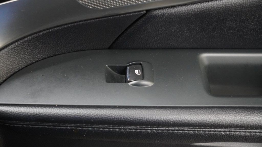 2018 Ford Explorer Image 22