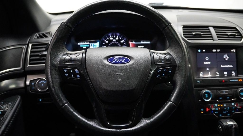 2018 Ford Explorer Image 28