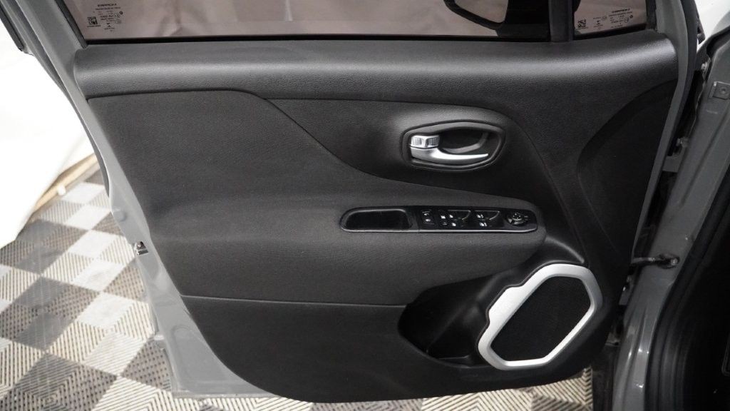 2019 Jeep Renegade Image 11