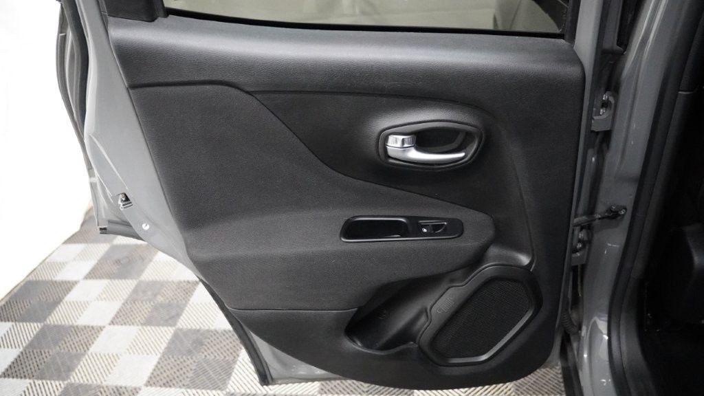 2019 Jeep Renegade Image 13