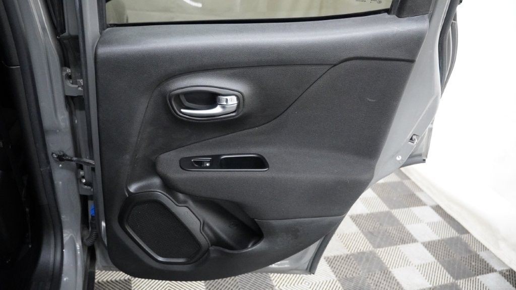 2019 Jeep Renegade Image 19