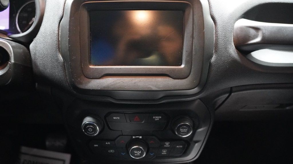 2019 Jeep Renegade Image 20