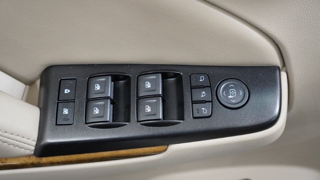 2017 GMC Yukon Image 16