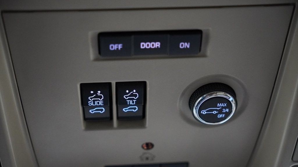 2017 GMC Yukon Image 34