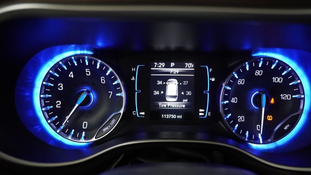 2018 Chrysler Pacifica Image 25