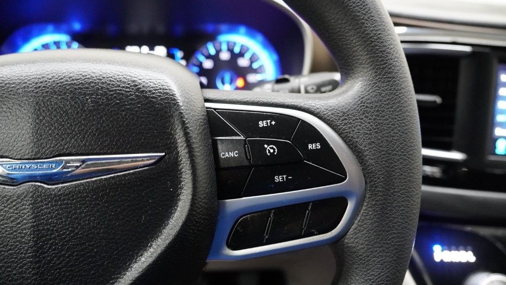 2018 Chrysler Pacifica Image 29