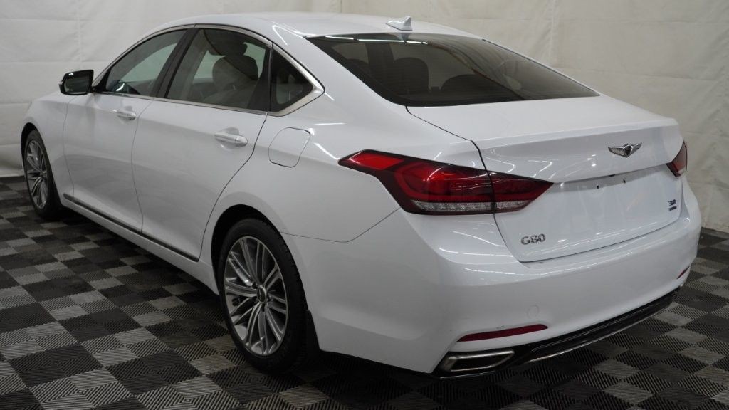 2018 Genesis G80 Image 6