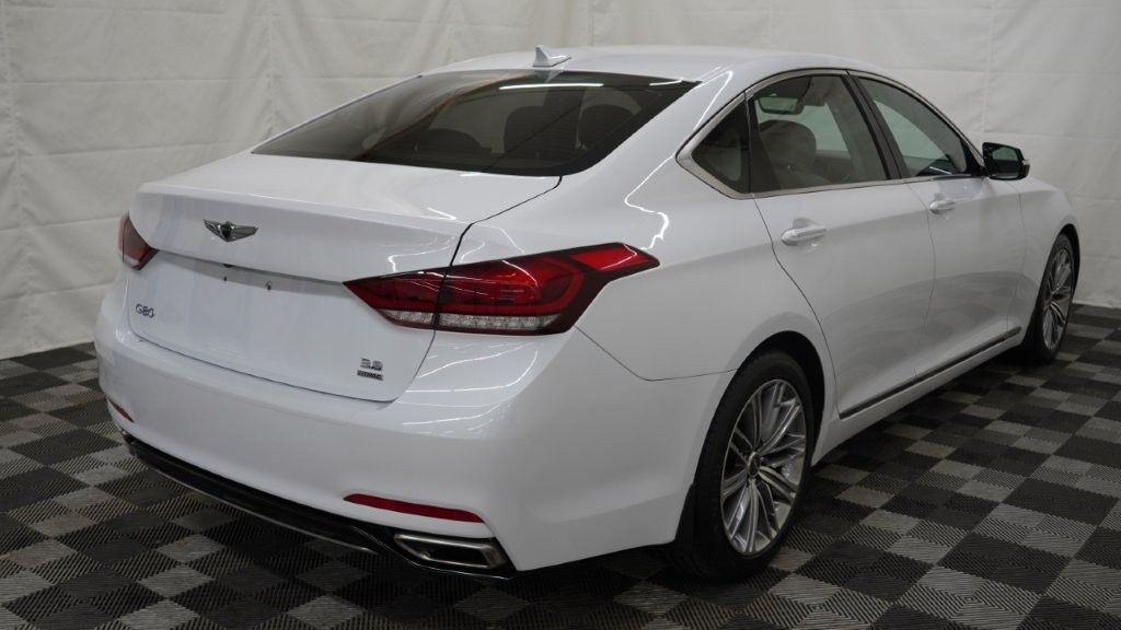 2018 Genesis G80 Image 7