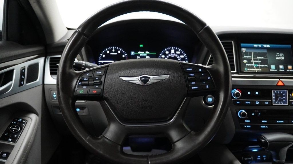 2018 Genesis G80 Image 21