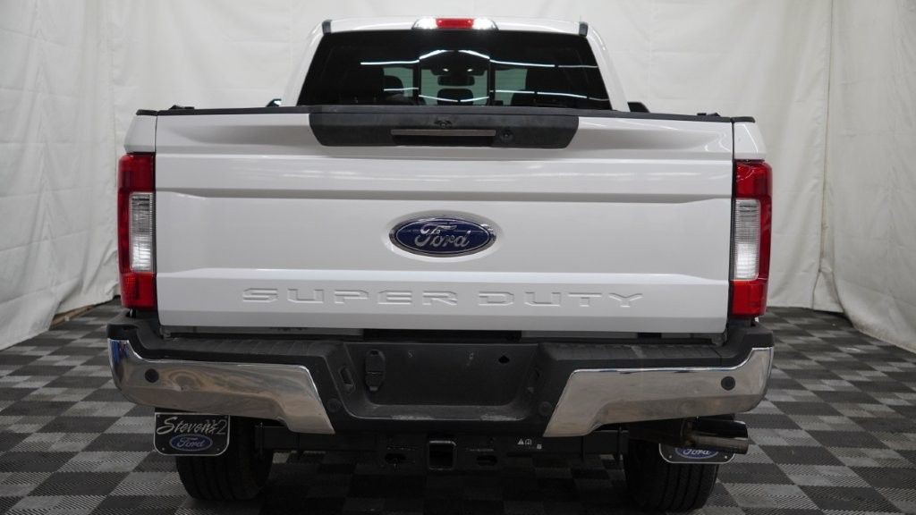 2017 Ford F-250 Image 7