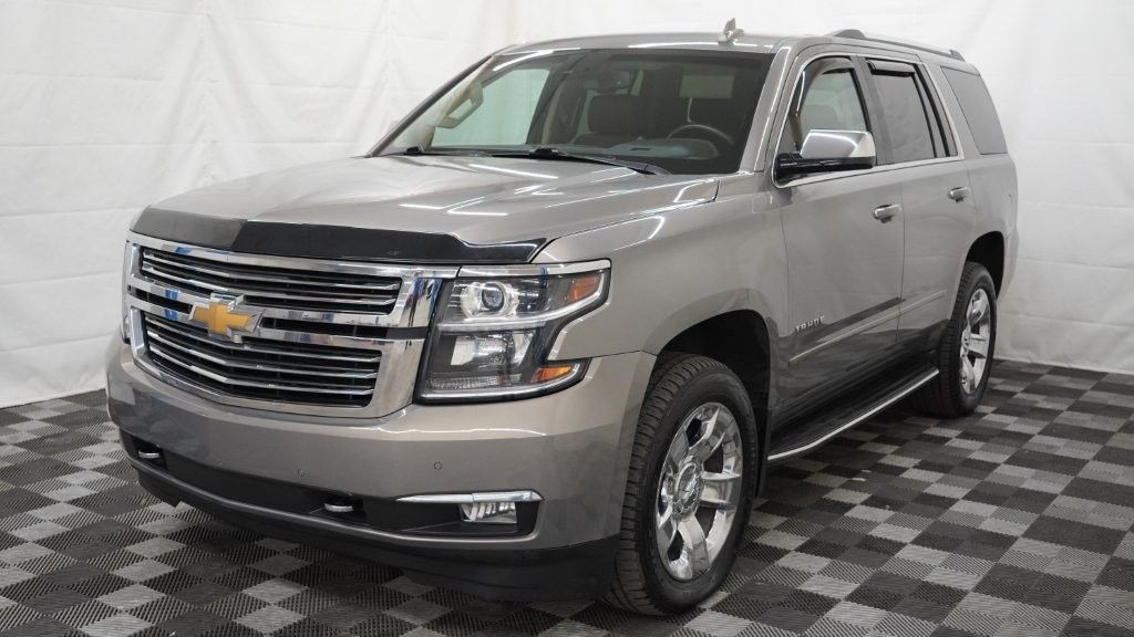 2017 Chevrolet Tahoe Image 2