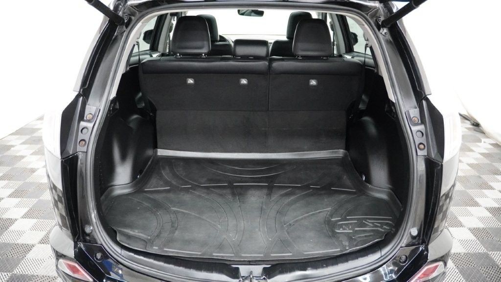 2017 Toyota Rav4 Image 22