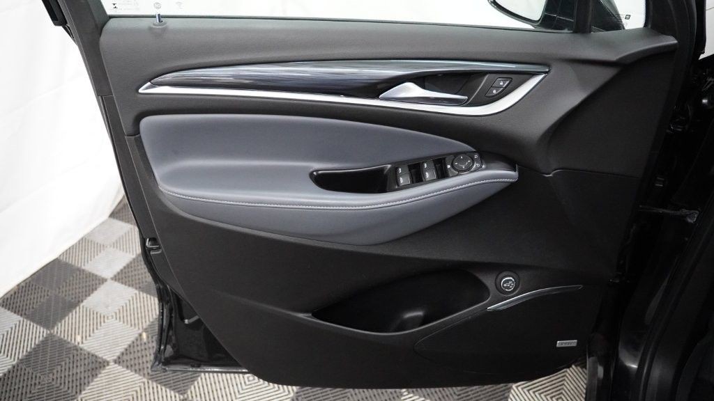2020 Buick Enclave Image 15