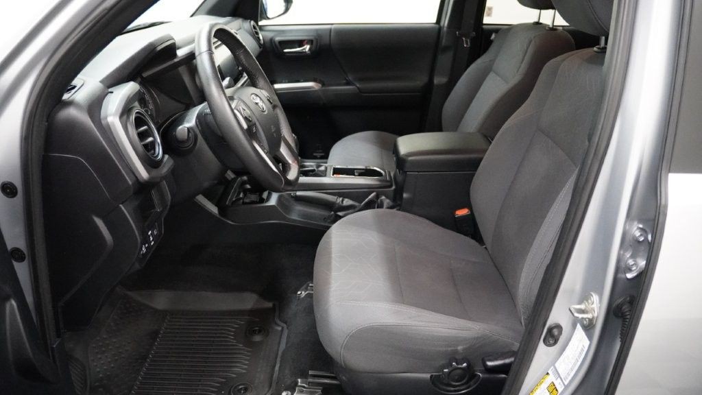 2018 Toyota Tacoma Image 12