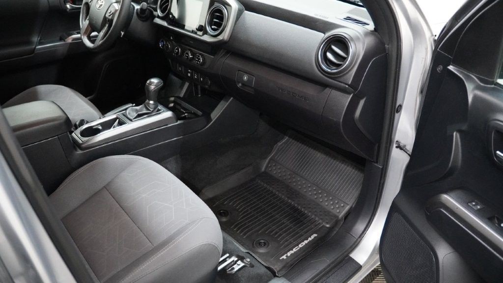 2018 Toyota Tacoma Image 21