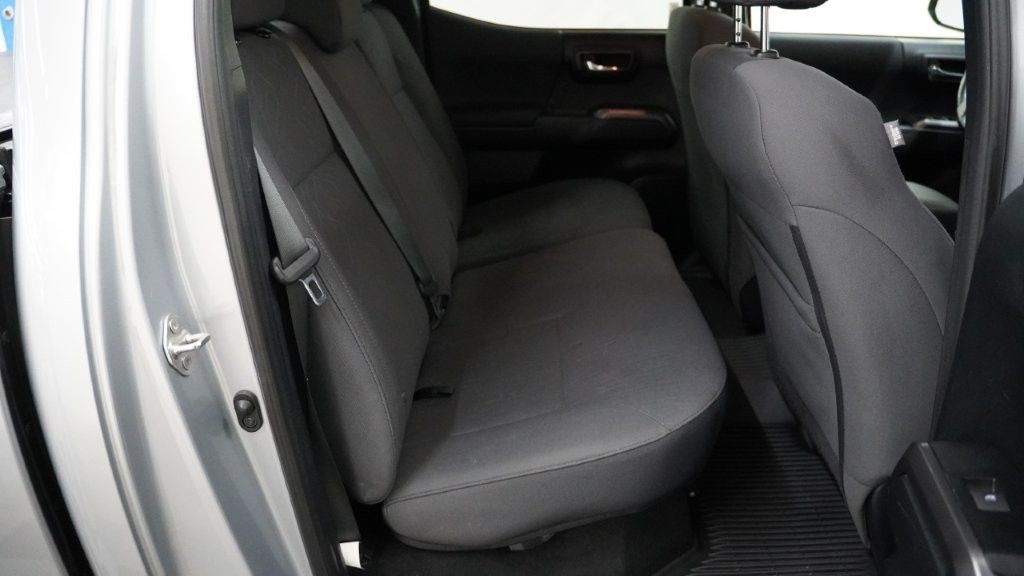 2018 Toyota Tacoma Image 22