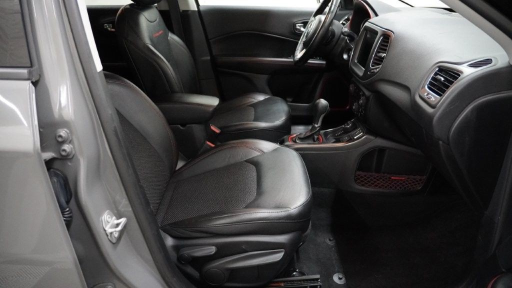 2020 Jeep Compass Image 17