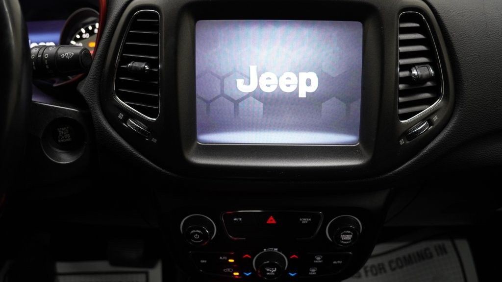 2020 Jeep Compass Image 24