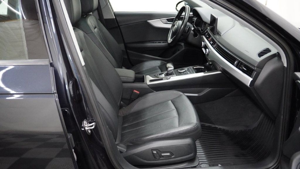 2017 Audi A4 Image 17