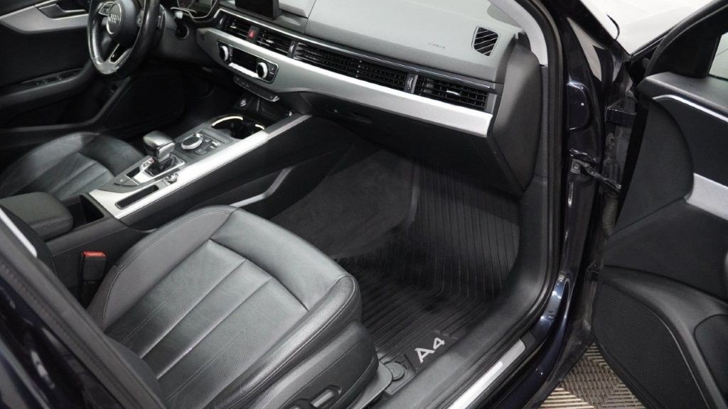 2017 Audi A4 Image 18