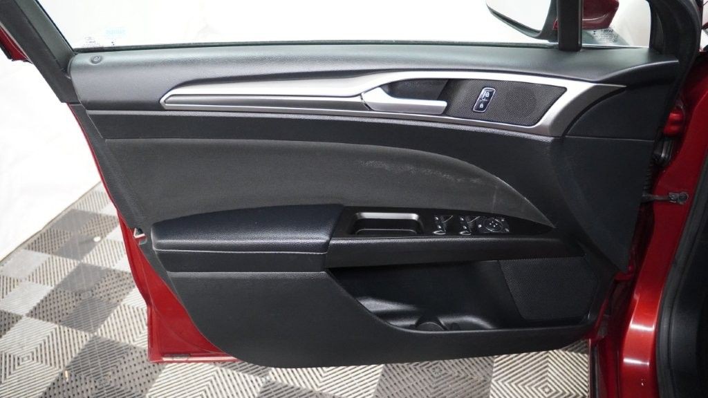 2017 Ford Fusion Image 14