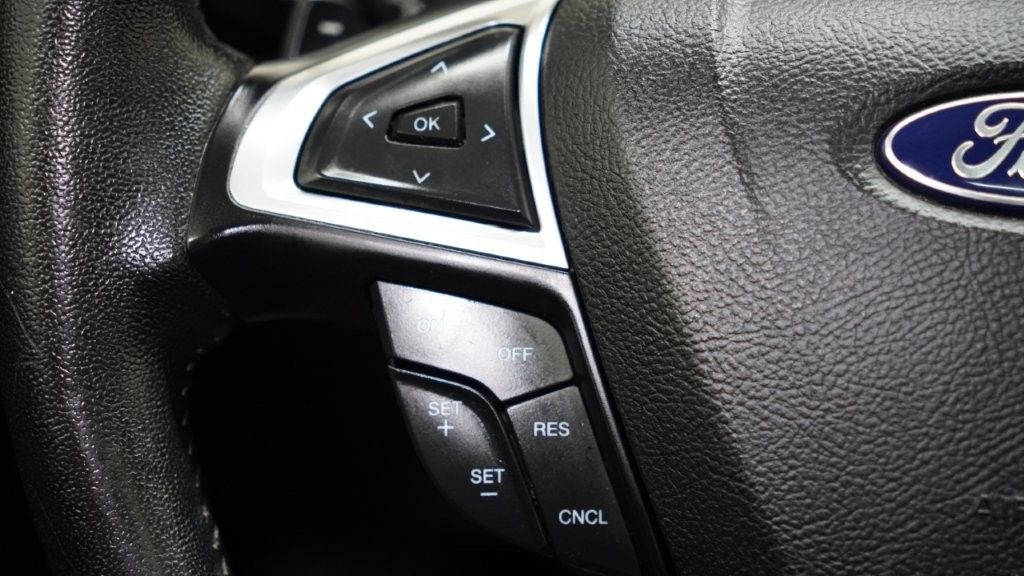 2017 Ford Fusion Image 31