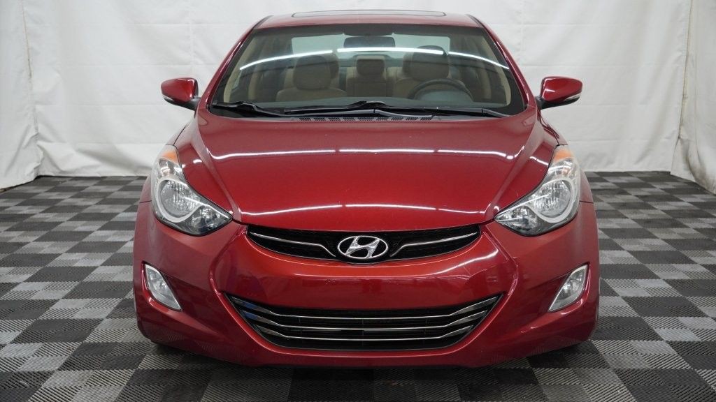 2012 Hyundai Elantra Image 2