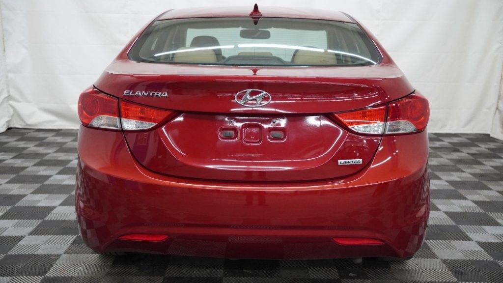 2012 Hyundai Elantra Image 4